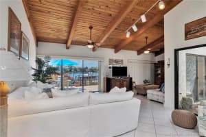 2657 Parkview Dr S, Hallandale Beach, FL 33009, Sold 07/17/20