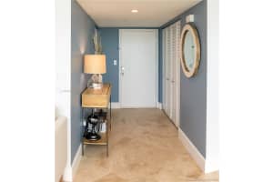 7600 Collins Ave APT 1206, Miami Beach, FL 33141, Sold 02/11/21