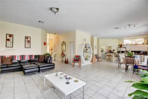 5220 NW 66th Ave, Lauderhill, FL 33319, Sold 10/08/20