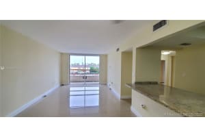 8201 NW 8th St, Miami, FL 33126, Sold 07/14/20