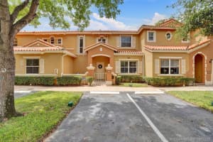 8402 NW 141st Terrace, Hialeah, FL 33016, Sold 06/19/20