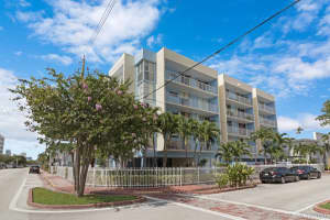 8340 Harding Ave, Miami Beach, FL 33141, Sold 01/12/21