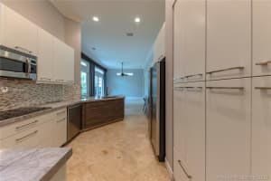 1882 Palisades Dr, West Palm Beach, FL 33411, Sold 09/28/20