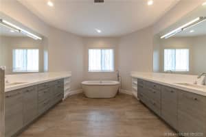 1882 Palisades Dr, West Palm Beach, FL 33411, Sold 09/28/20