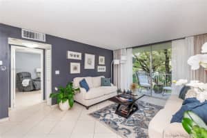 8405 NW 8th St, Miami, FL 33126, Sold 06/22/20