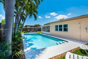 10359 SW 50th Ct, Cooper City, FL 33328, Sold 07/28/20