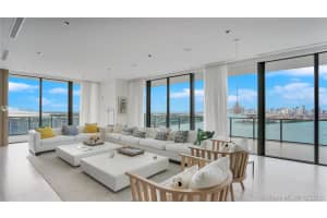 800 South Pointe Dr, Miami Beach, FL 33139, Sold 04/01/21