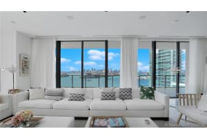 800 South Pointe Dr, Miami Beach, FL 33139, Sold 04/01/21
