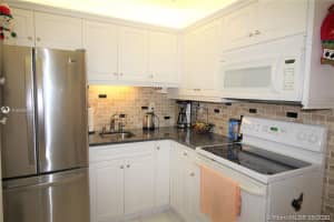 1395 NE 167th St, Miami, FL 33162, Sold 10/06/20