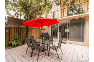 2302 NE 11th St, Hallandale Beach, FL 33009, Sold 10/26/20