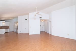 701 SW 113th Terrace, Pembroke Pines, FL 33025, Sold 06/05/20