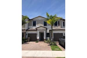 5881 E Paso Fino Pl, Davie, FL 33314, Sold 04/16/21