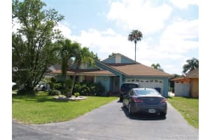 18761 NW 77th Ct, Hialeah, FL 33015, Sold 07/31/20
