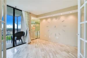 900 NE 195th St, Miami, FL 33179, Sold 10/15/20