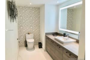 400 Sunny Isles Blvd, Sunny Isles Beach, FL 33160, Sold 05/07/21