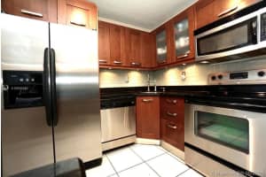 9440 Fontainebleau Blvd, Miami, FL 33172, Sold 06/29/20