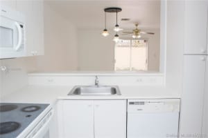 7965 NW 8th St, Miami, FL 33126, Sold 06/24/20