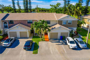10767 NW 11th St, Pembroke Pines, FL 33026, Sold 07/07/20