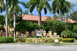 778 SW 107th Ave, Pembroke Pines, FL 33025, Sold 11/09/20