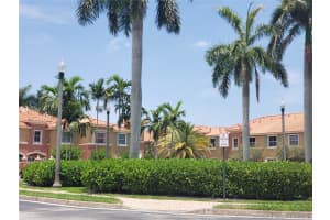 778 SW 107th Ave, Pembroke Pines, FL 33025, Sold 11/09/20