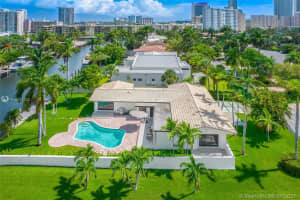 536 Hibiscus Dr, Hallandale Beach, FL 33009, Sold 06/23/22