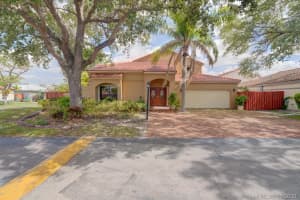 8871 SW 4th Ln, Miami, FL 33174, Sold 09/03/20