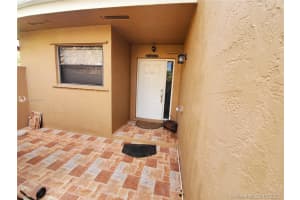 12048 S Las Palmas Dr, Pembroke Pines, FL 33025, Sold 09/29/20