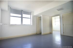 17 E Flagler St #219, Miami, FL 33131, Sold 08/05/20