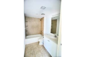 17 E Flagler St #219, Miami, FL 33131, Sold 08/05/20