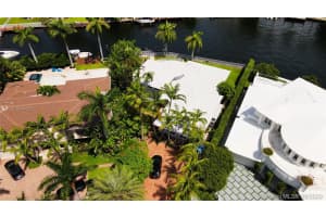 138 S Island Rd, Golden Beach, FL 33160, Sold 12/15/20