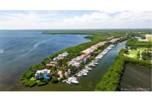6020 Paradise Point Dr, Palmetto Bay, FL 33157, Sold 02/12/21