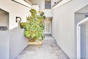 225 Poinciana Island Dr, Sunny Isles Beach, FL 33160, Sold 10/21/20