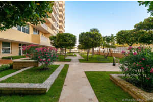 4747 Collins Ave, Miami, FL 33140, Sold 01/06/21