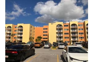 6990 NW 186th St, Hialeah, FL 33015, Sold 12/04/20