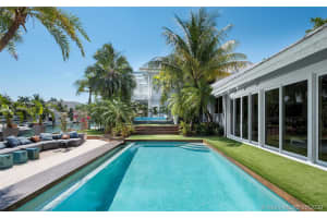 1925 NE 118th Rd, North Miami, FL 33181, Sold 02/26/21