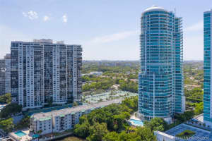 Add Building Entrance, 2127 Brickell Ave, Miami, FL 33129, Sold 06/04/21