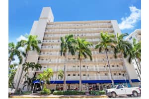1300 Lincoln Rd C803, Miami Beach, FL 33139, Sold 08/19/20