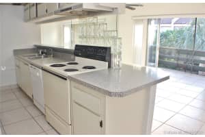 5308 NE 6th Ave G14, Oakland Park, FL 33334, Sold 12/23/20