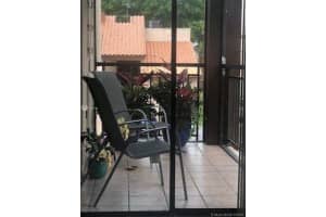 470 W Park Dr, Miami, FL 33172, Sold 10/06/20