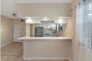 359 Meridian Ave, Miami Beach, FL 33139, Sold 12/11/20