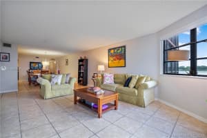 20860 San Simeon Way, Miami, FL 33179, Sold 01/08/21