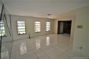 6890 Loch ness Dr, Miami Lakes, FL 33014, Sold 06/22/20
