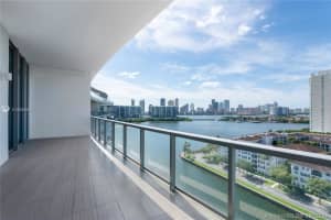 3250 NE 188th St # Uph04, Aventura, FL 33180, Sold 08/13/20