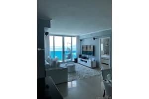 7501 E Treasure Dr #7p, North Bay Village, FL 33141, Sold 12/28/20