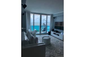 7501 E Treasure Dr #7p, North Bay Village, FL 33141, Sold 12/28/20