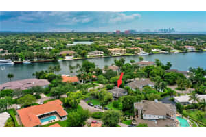570 Reinante Ave, Coral Gables, FL 33156, Sold 09/28/20