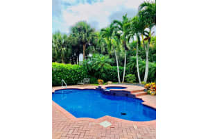 19448 NE 17th Ave, Miami, FL 33179, Sold 03/03/21