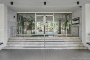 401 Golden Isles Dr, Hallandale Beach, FL 33009, Sold 09/08/20