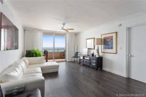 5555 Collins Ave #12h, Miami, FL 33140, Sold 11/02/20