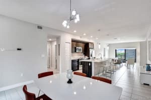 7865 NW 104th Ave, Doral, FL 33178, Sold 08/19/20